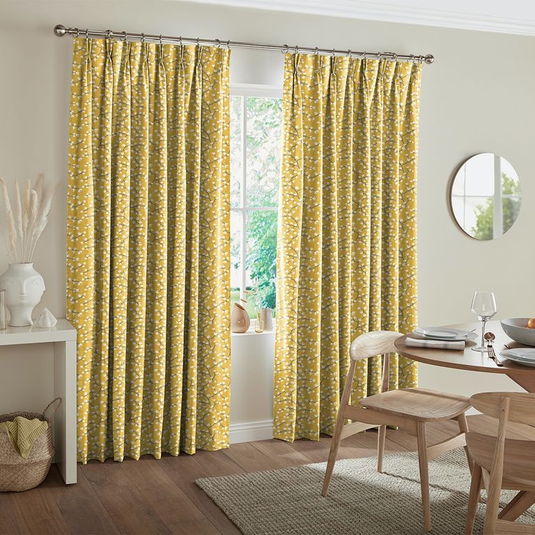 Steer Curtain - Sunflower