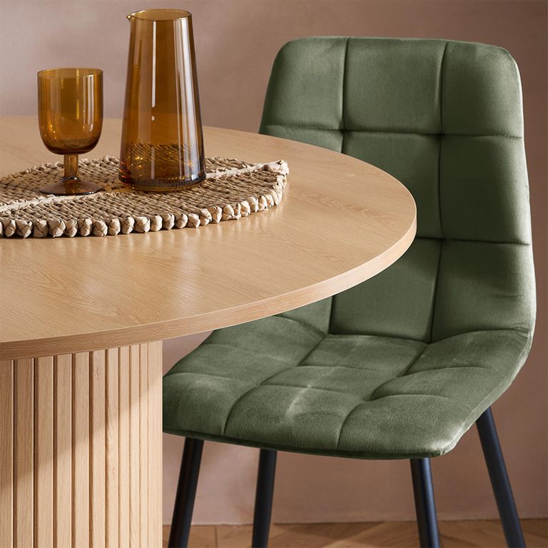 Axel Dining Set - 120cm - 4 Seater - Round - Fluted - Oak - 4 Chair
