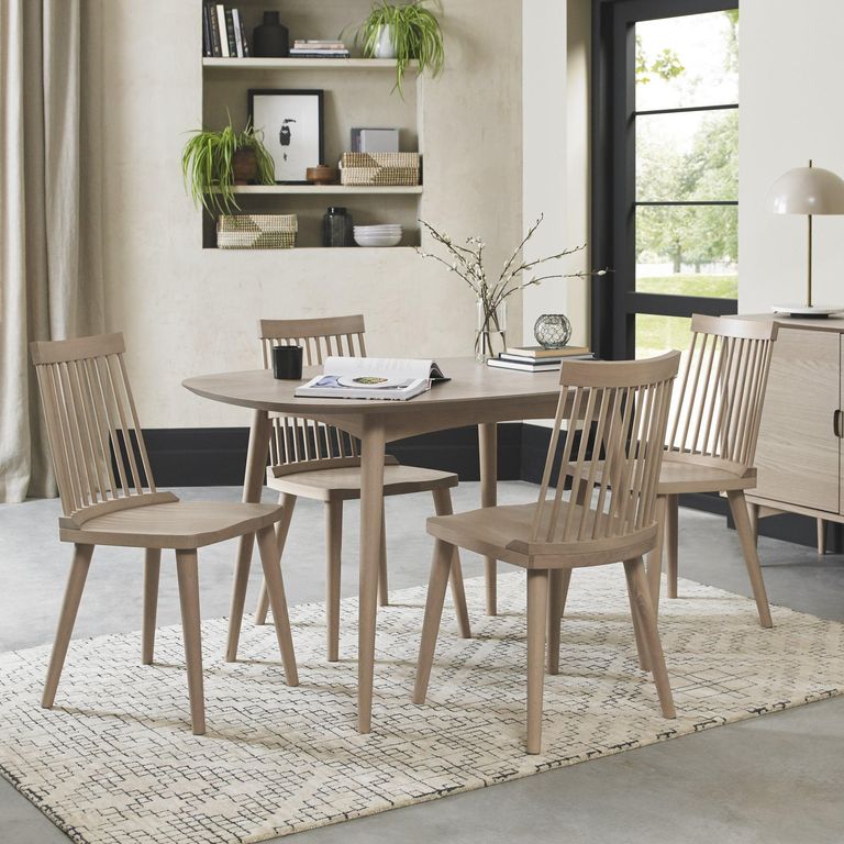 Dansk Scandi Oak Dining Table Set - Ilva Scandi Oak Spindle Chairs