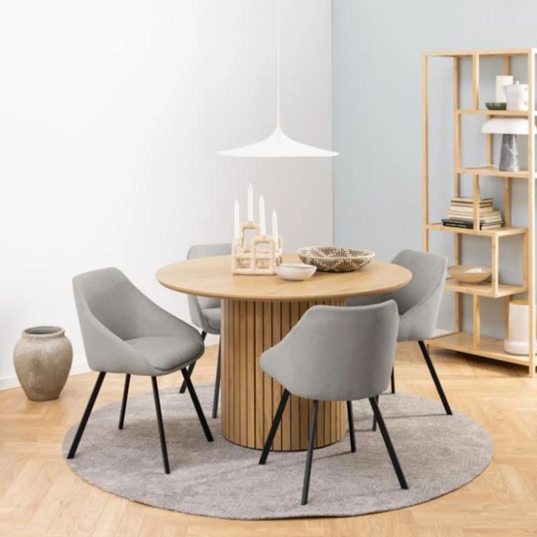 Yale Round Dining Table - 4 Seater - 120cm - Fluted Oak - Pedestal