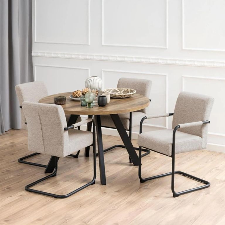 Zalida Extending Round Dining Table - 4-8 Seater - 120cm-210cm - Oak