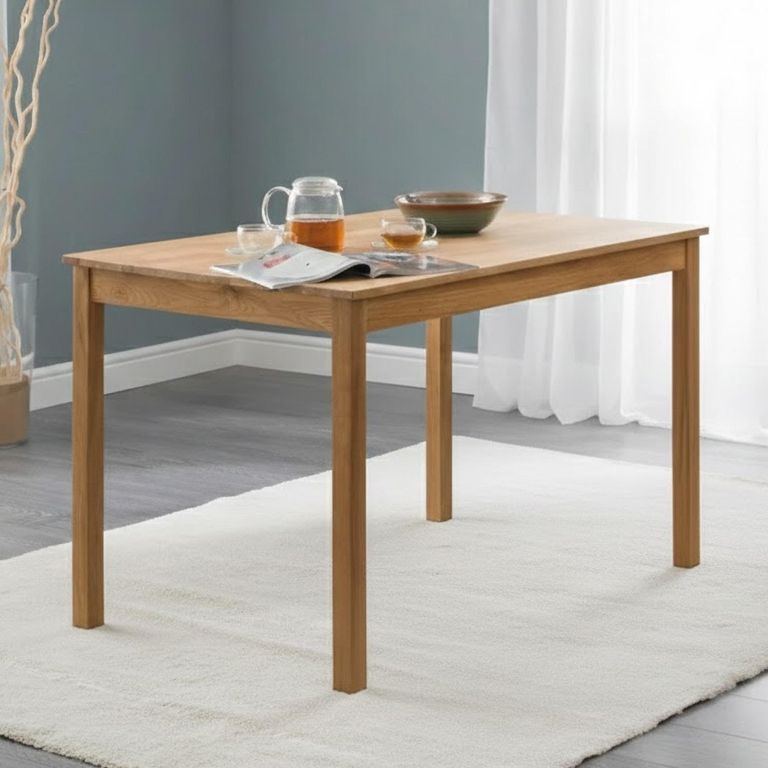 Coxmoor Dining Table - 118cm - 4 Seater - Oak