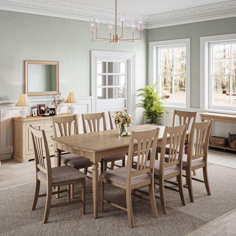 Cromwell Extending Dining Table - 4-6 Seater - 136cm-196cm - Oak