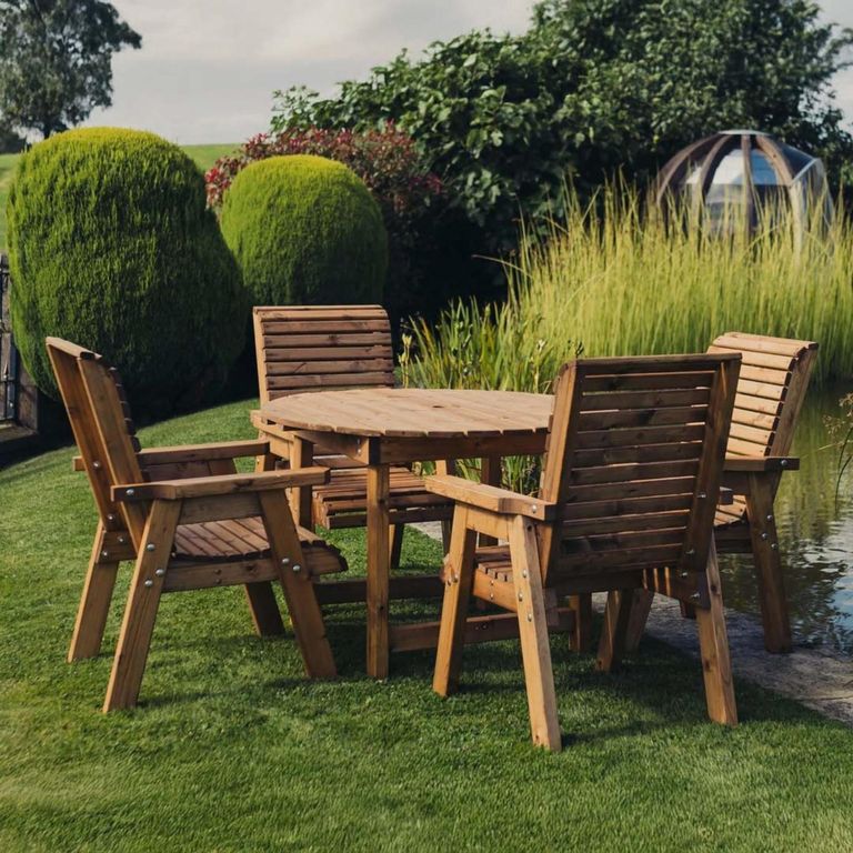 Churnet Valley Redwood 4 Seater Round Garden Dining Set