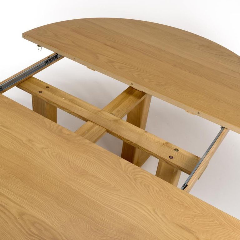 Madrid Extending Dining Table - Oak - Round - 6-8 Seater - 160cm-210cm