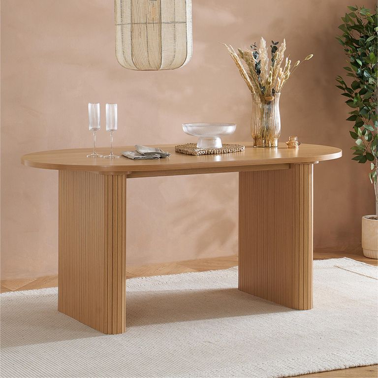 Axel Oval Dining Table - 6 Seater - 160cm - Oak Fluted