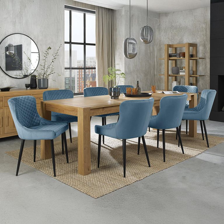 Turin Light Oak Extending Dining Table - 8-12 Seater - 185cm-245cm - Large End
