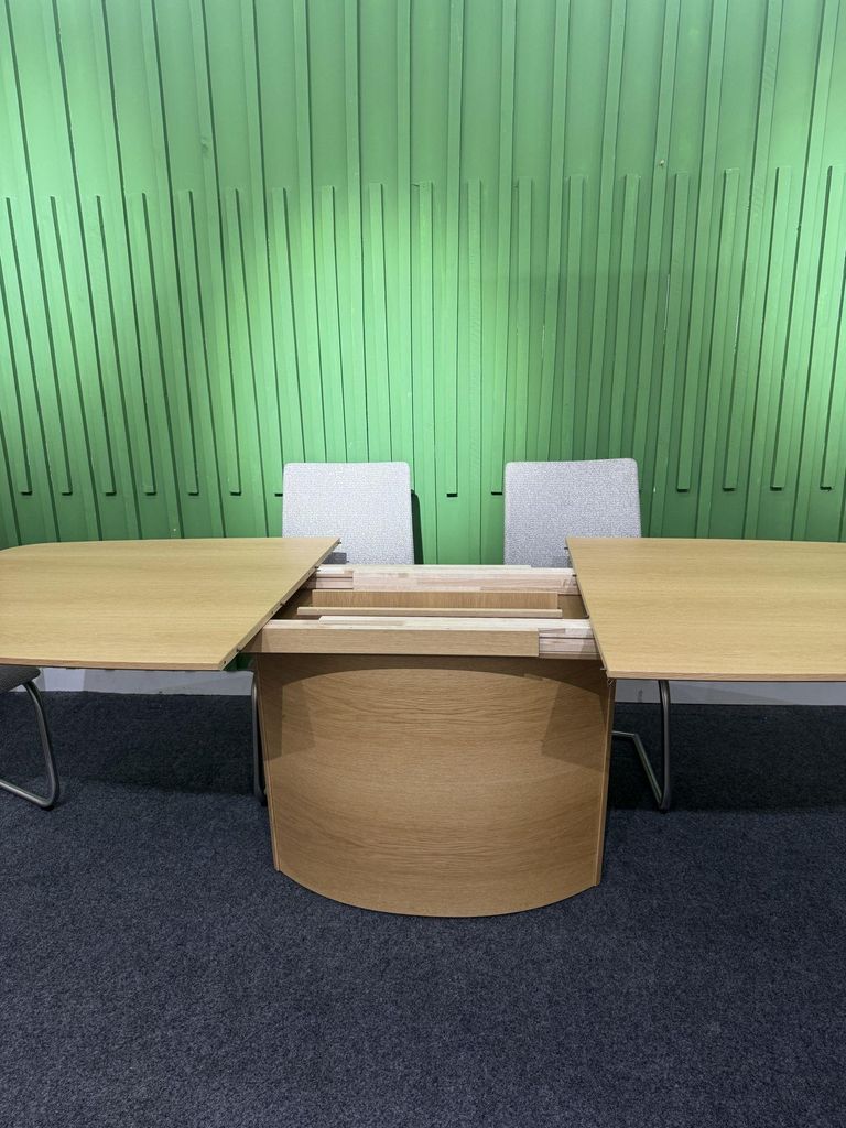 Extending Dining Table - 4-6 Seater - 142cm-182cm - Oak - SM116 - EX Display