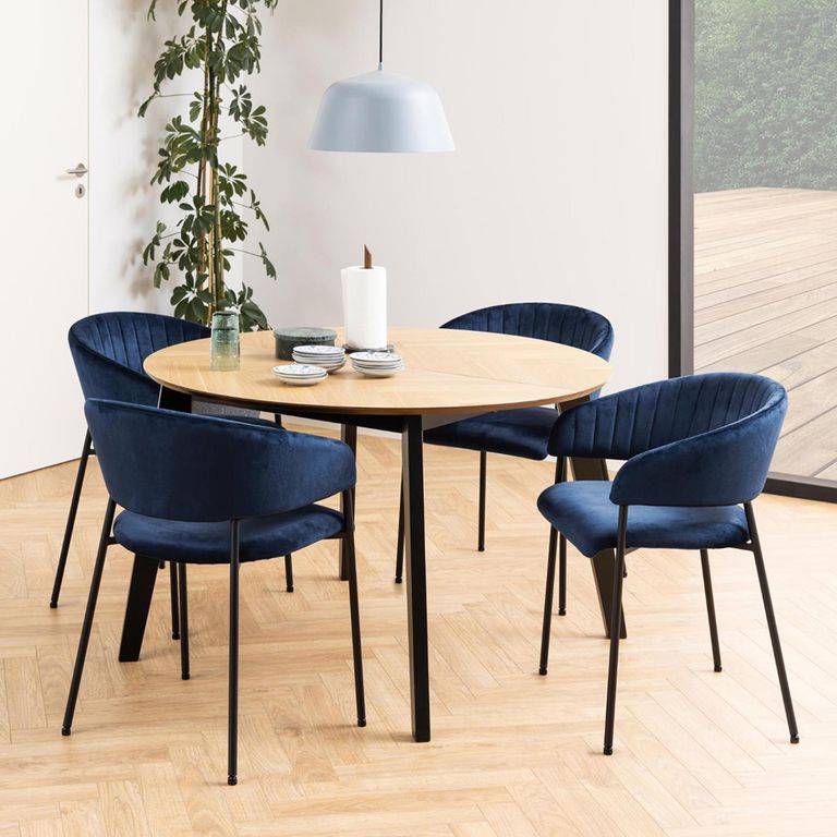 Georgetown Round Dining Table - 4-8 Seater - 120cm-198cm - Oak