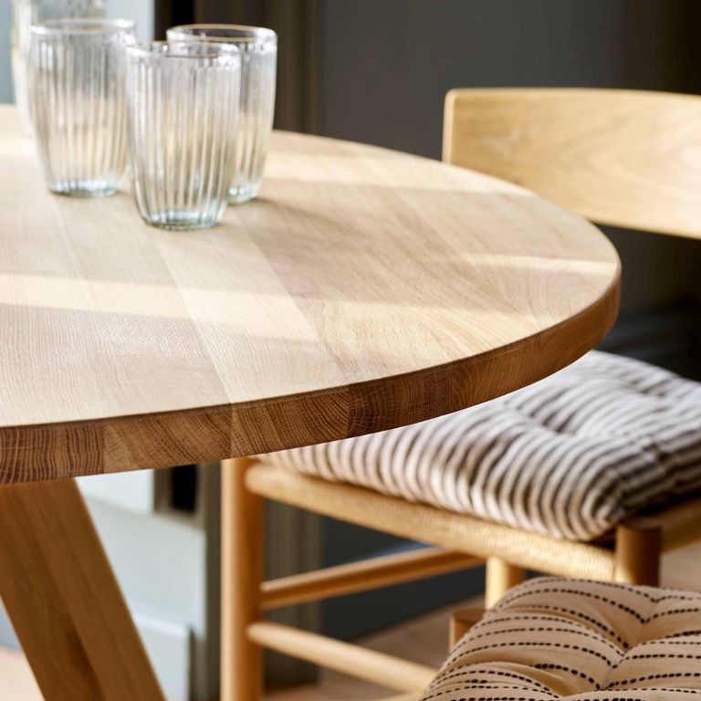 Hambledon Round Dining Table Natural Oak