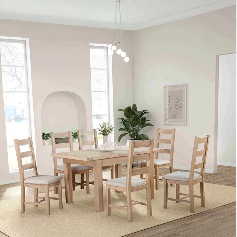 Hayley Dining Table - 4-6 Seater - 120cm-153cm - Extending - Oak