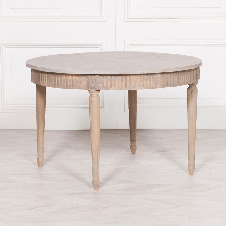 Rustic White Cedar Extending Dining Table - Oval - 4-8 Seater - 117cm-206cm
