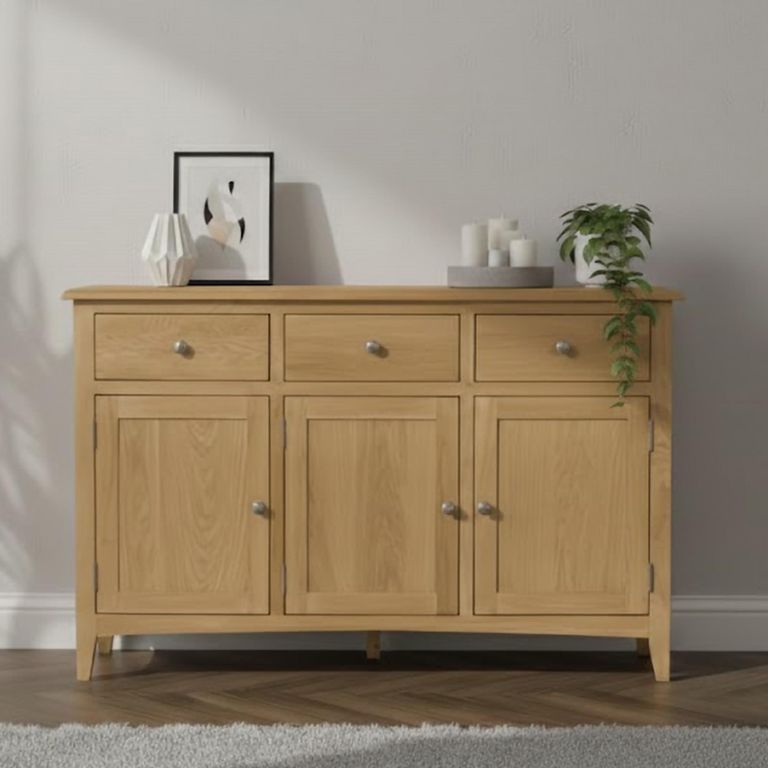 Kilkenny Medium Sideboard - 140cm - 3 Door - Oak