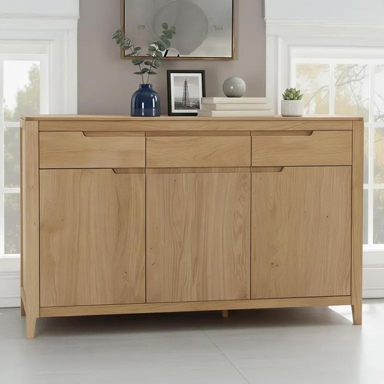 Clearance - Dunmore Medium Sideboard - 120cm - 3 Door - Oak - A551