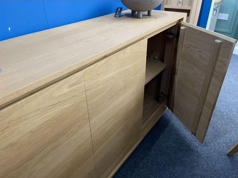 Shadow Medium Sideboard - 3 Doors - Oak - EX Display