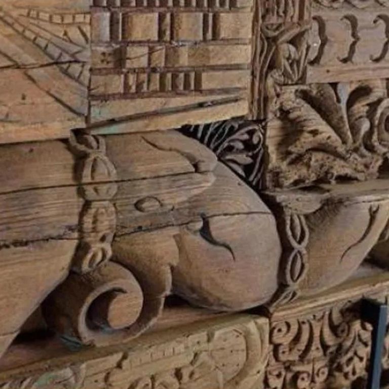 Omao Carved Mango Wood - 2 Door Small Sideboard - 90cm