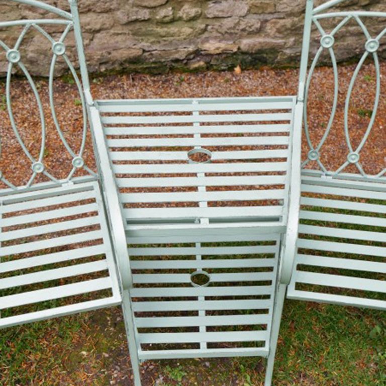 Garden Bench - Pistachio Lovers Green Metal