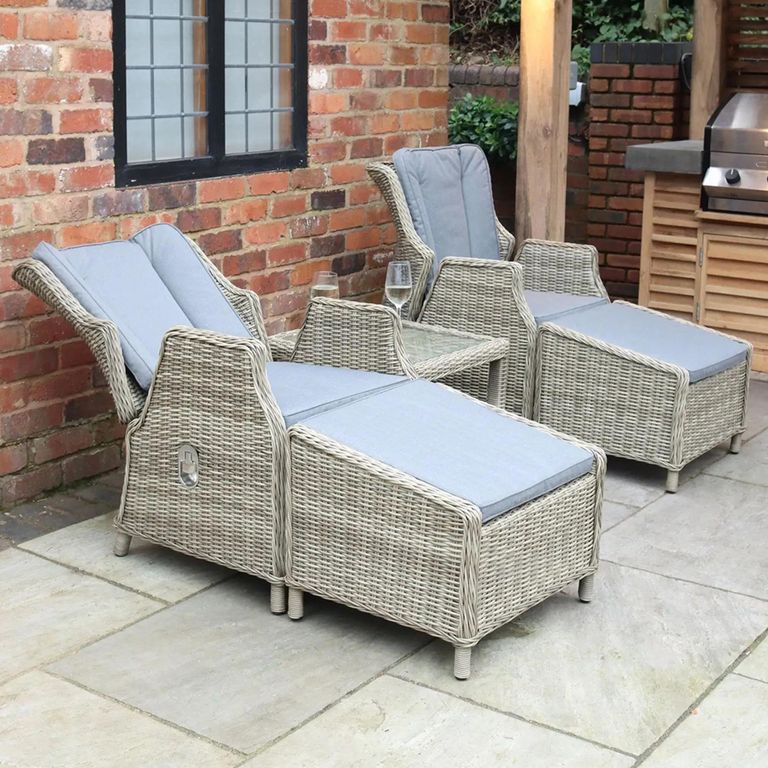 Wentworth Garden Gas Recliner Chair Set - Deluxe - Beige - Rattan