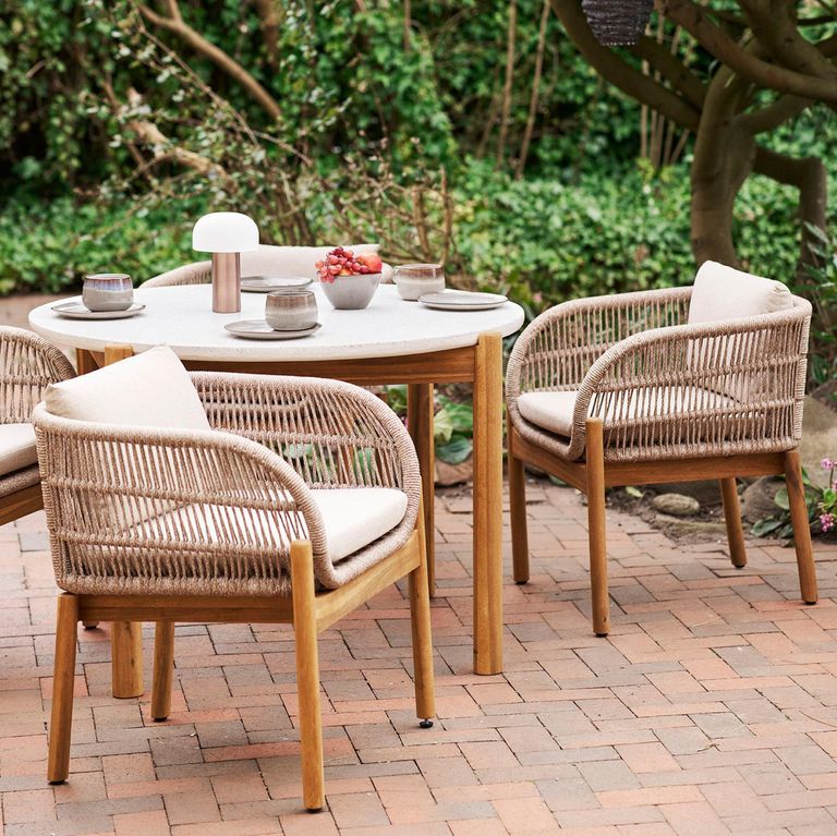 Terracina Round Garden Dining Table - 4 Seater - White Concrete Top - 120cm