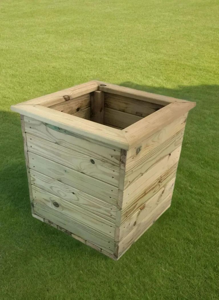 Deluxe Timber Wood Square Garden Planter