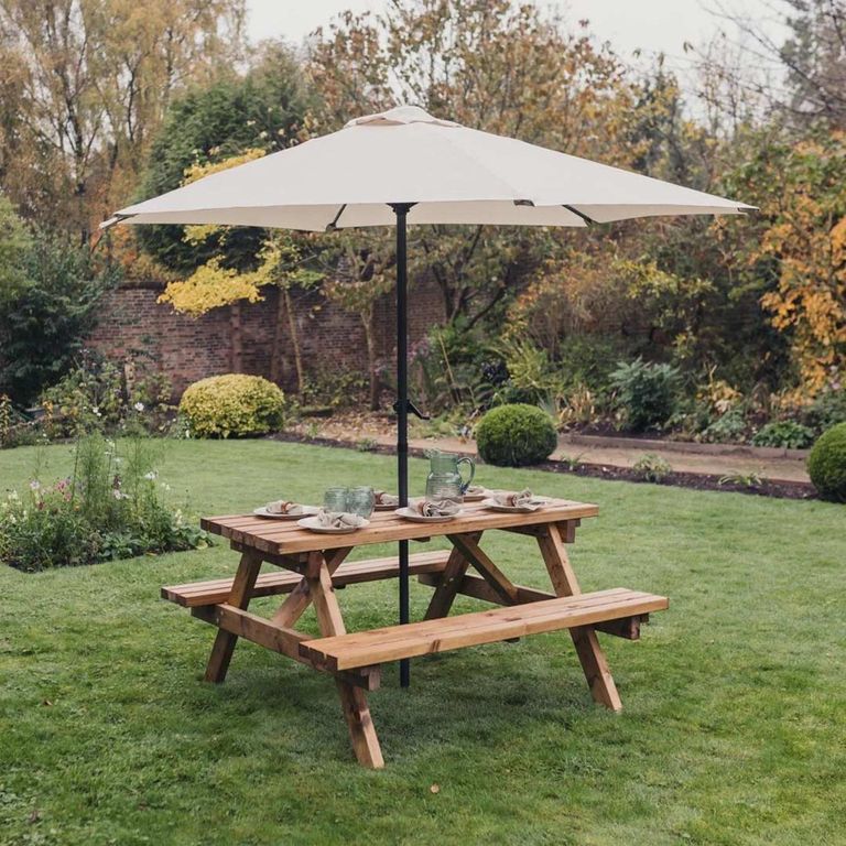 Churnet Valley Deluxe Redwood Garden Picnic Table - 150cm