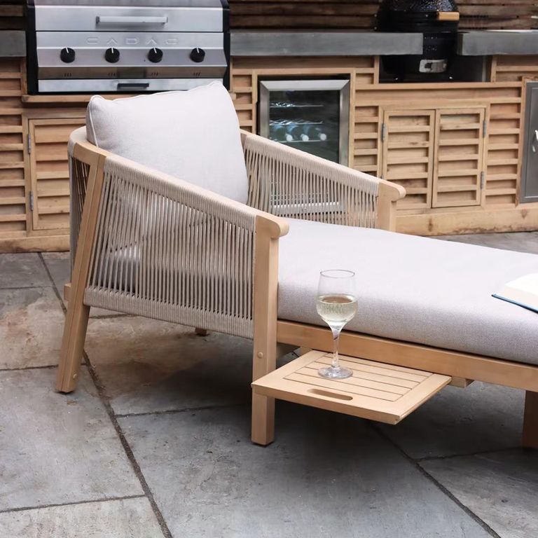 Roma Garden Sun Lounger - Pull-Out Side Table