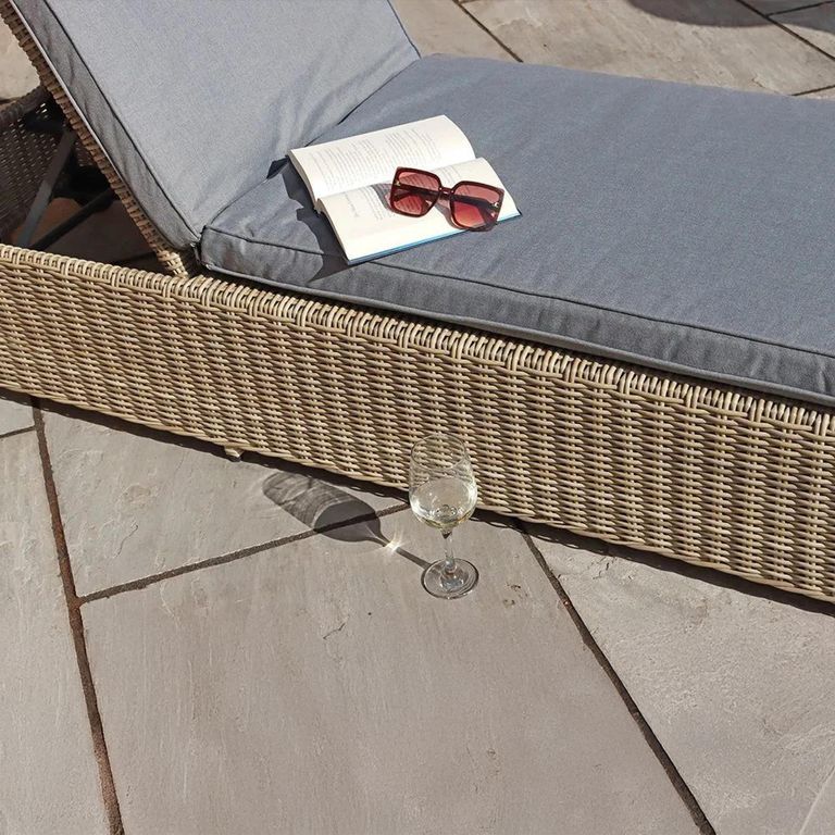 Wentworth Garden Sunlounger - Manual - Beige - Rattan
