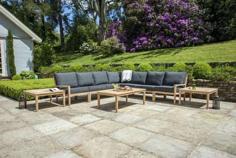 Roble Square Garden Side Table