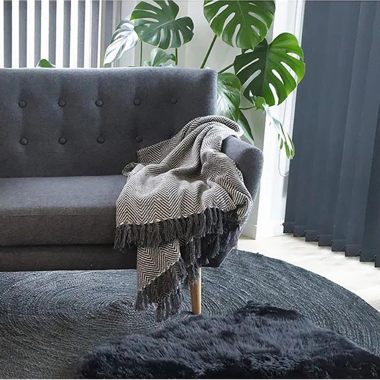 Throw - Lambskin - Black