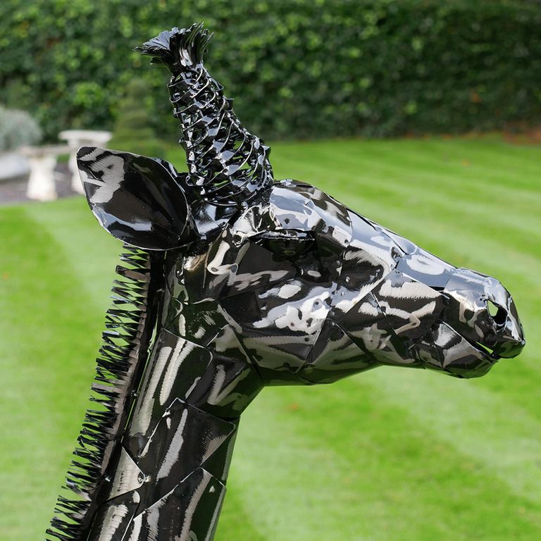 Black Metal Giraffe Statue