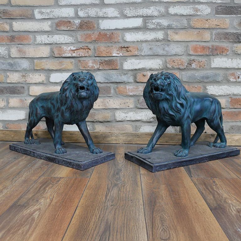 Pair of Lions - Black Resin - Set of 2