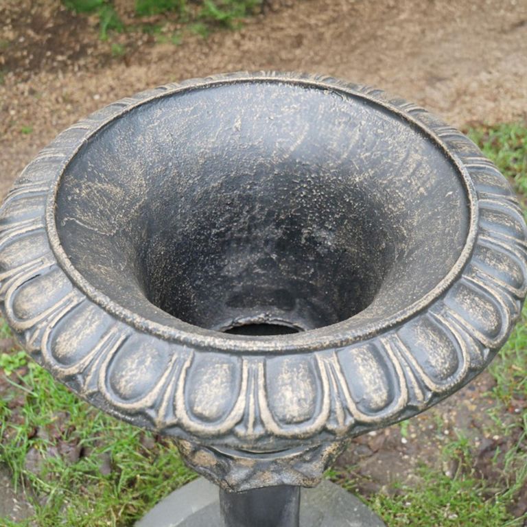 Garden Urn - Bronze - Metal