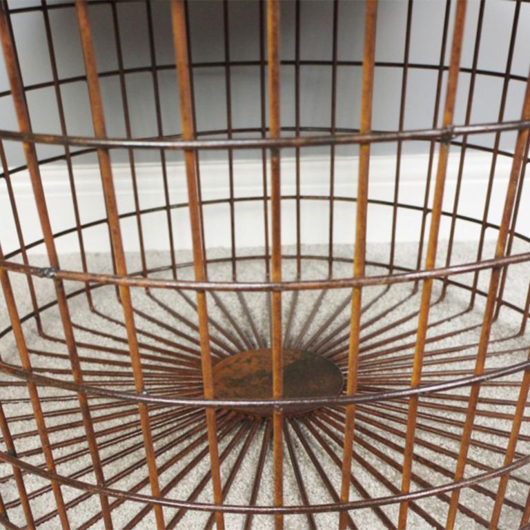 Basket - Rustic - with Wood Lid - Metal & Wood