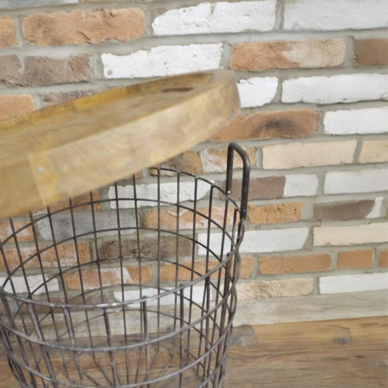 Table - Wood and Metal - Round - Basket