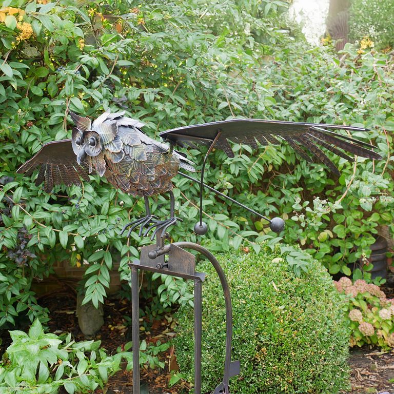 Giant Metal Owl Stake