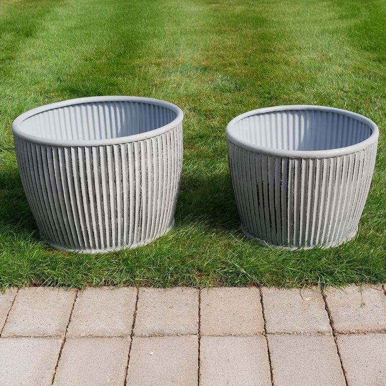 Garden Tub - Set of 2 - Grey Metal - Small - Ribbed