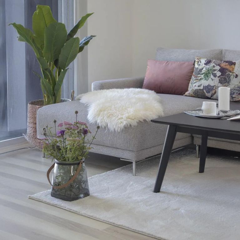 Throw - Lambskin - Ivory