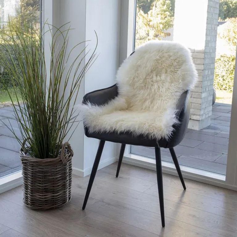 Throw - Lambskin - Ivory