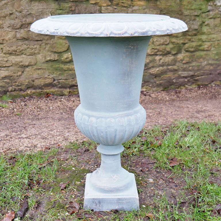 Garden Urn - Off Cream - Large - Metal