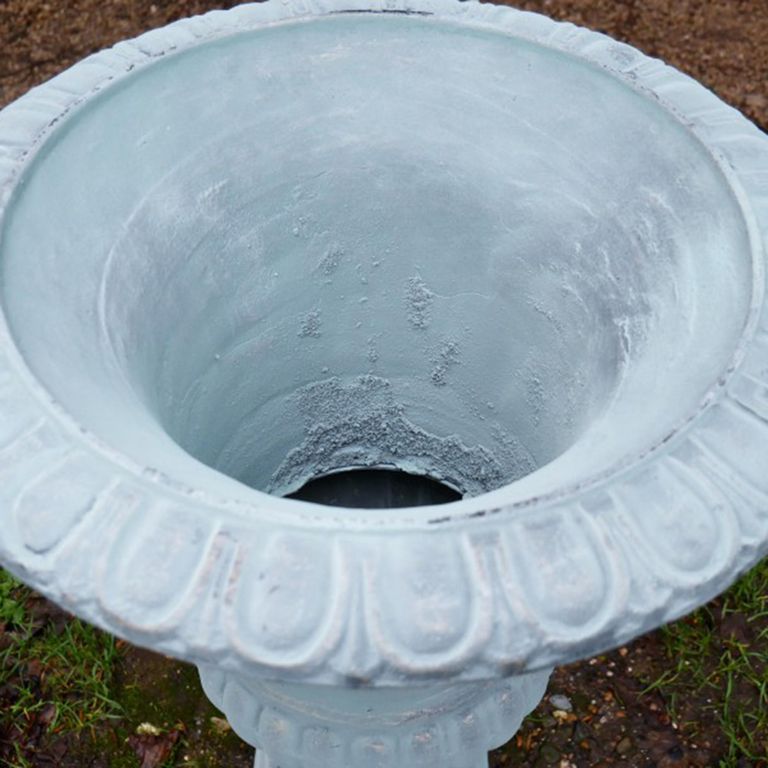 Garden Urn - Off Cream - Large - Metal