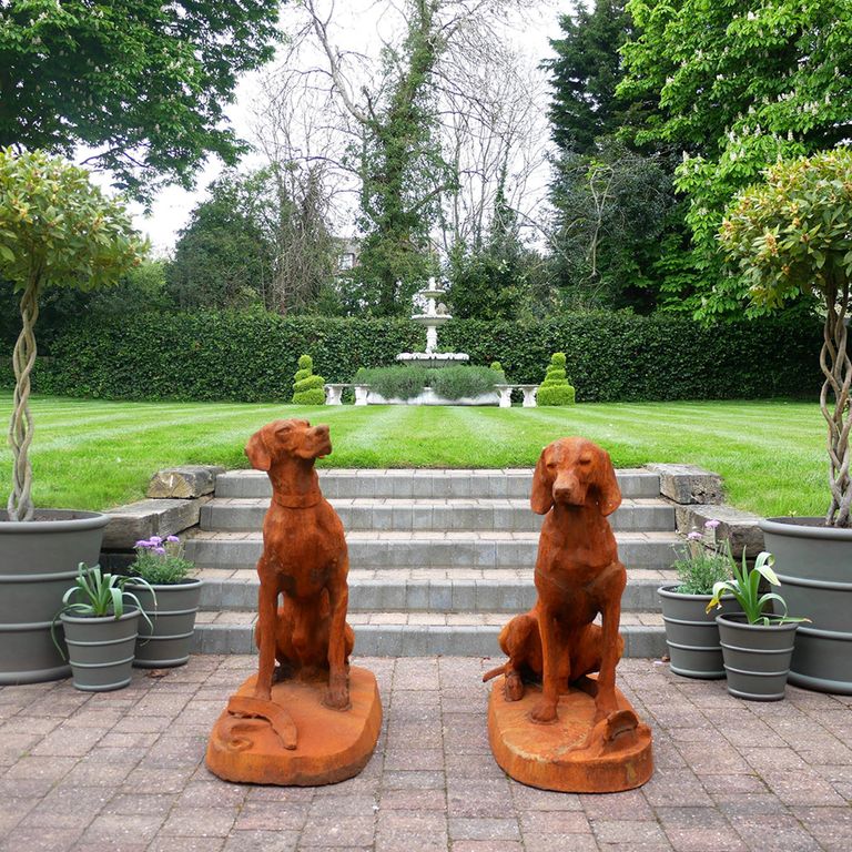 Gun Dogs Statue - Rusty - Set of 2 - Metal