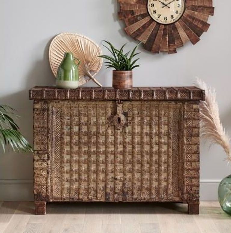 Vintage Narrow Pitari Trunk