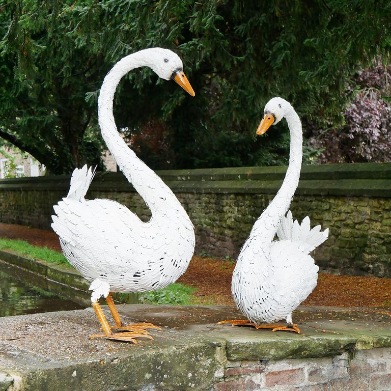 Swan Statue - White Metal - Resin