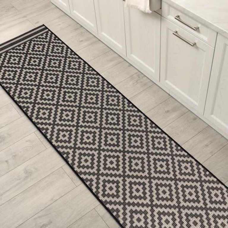 Easy Patio Rug - Diamond 12 - Mono - Sizes Available