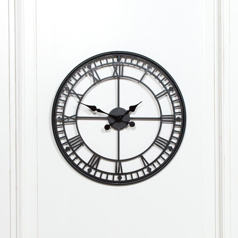 Wall Clock - Black Metal - Round - Small