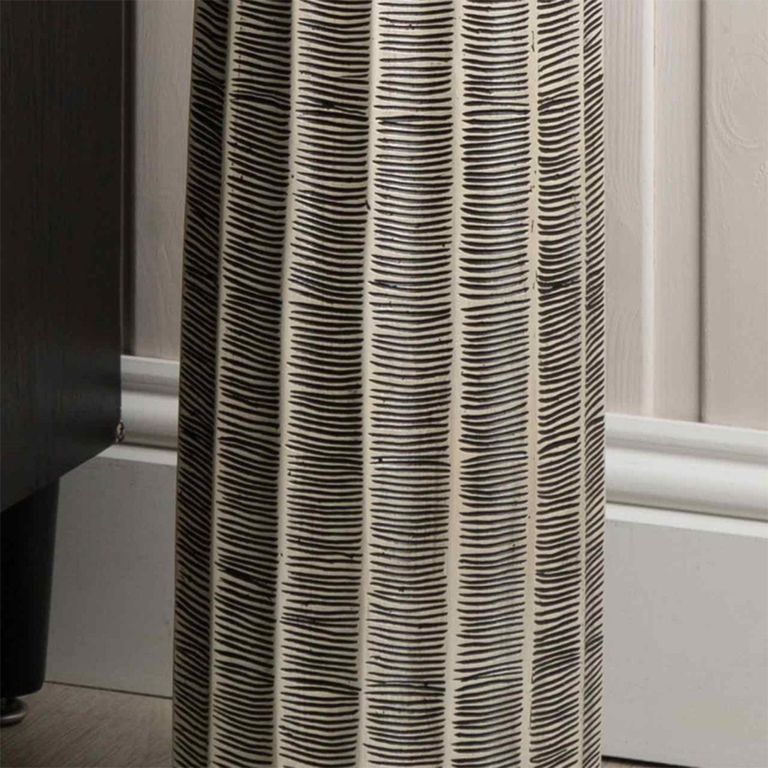 Vase - Black and White - Lines - Polyresin