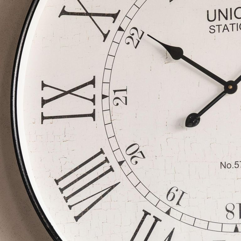 Antique Wall Clock - Black Metal - Round