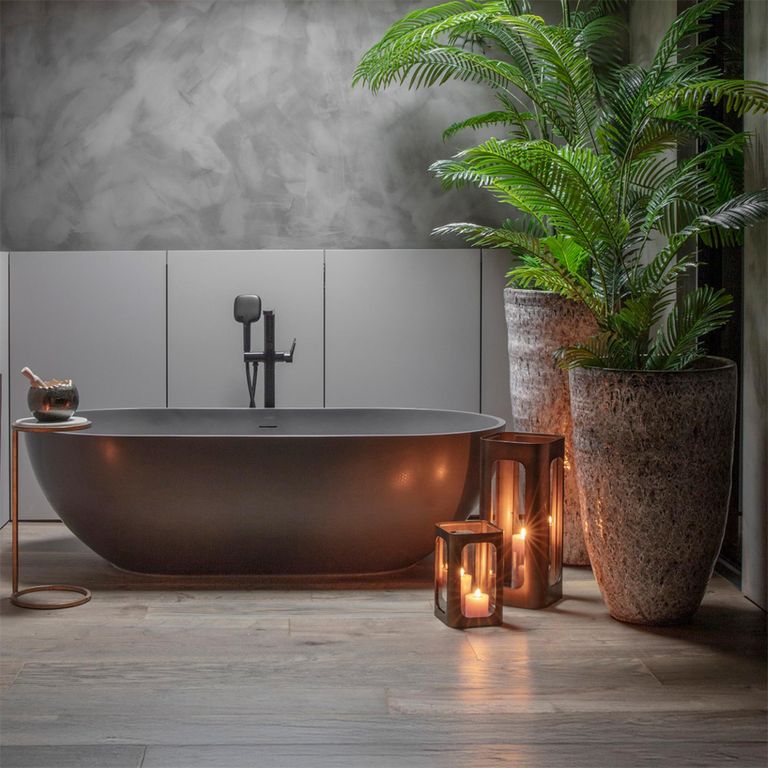 Thorpe Hurricane - Bronze Glass and Metal - Medium