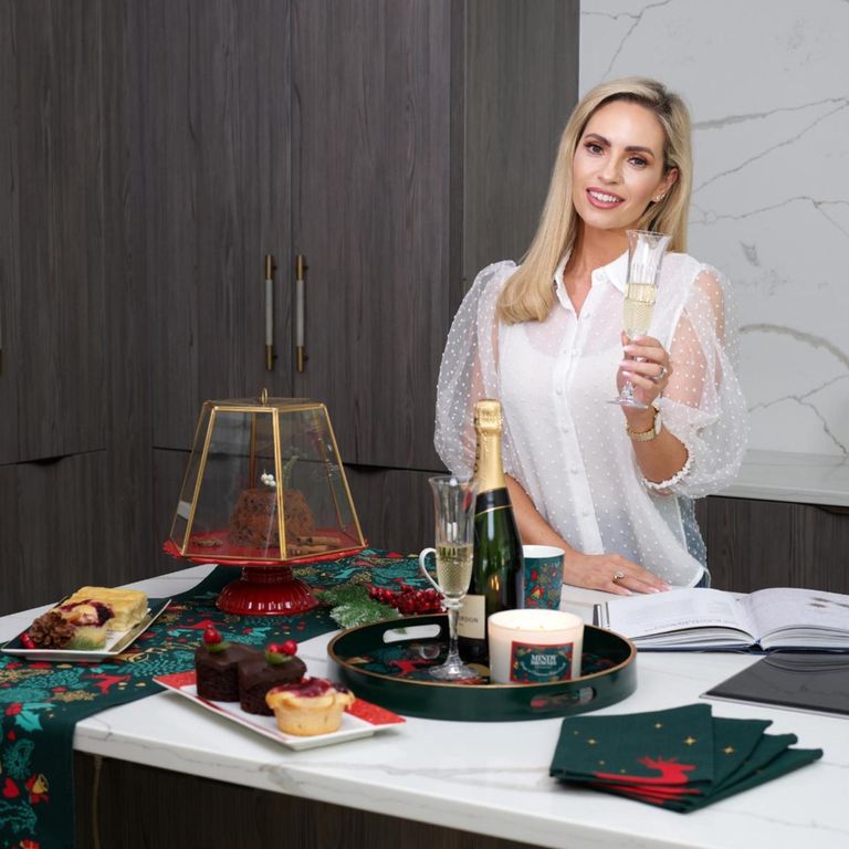 A Christmas Wish 2 Platter - White, Black and Red - Bone China - Set of 4