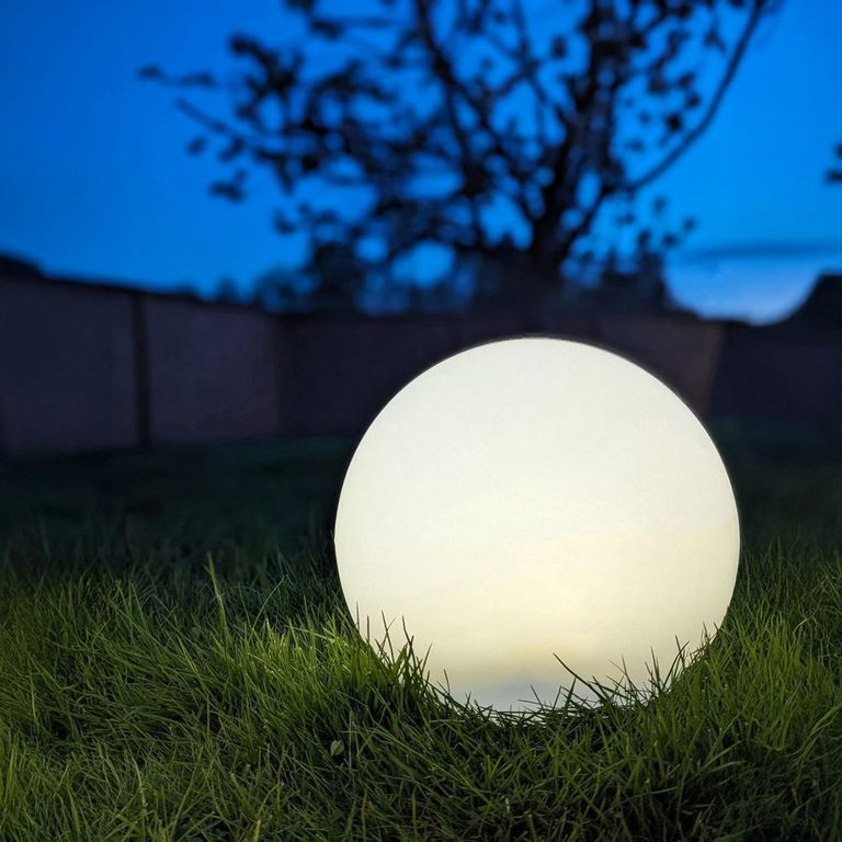 Lifton LED Lamp - Round - White